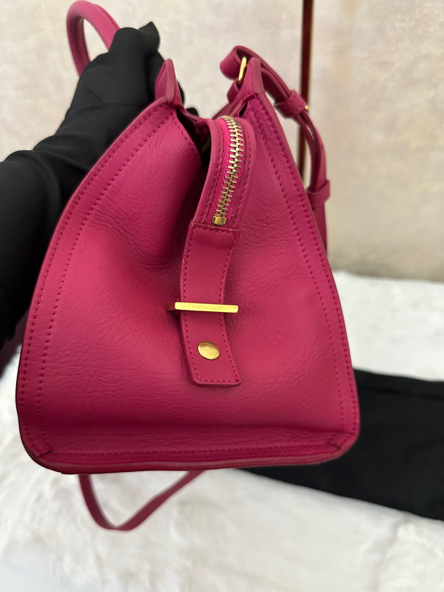 (Consignment) PRELOVED YSL Saint Laurent Paris Hot Pink Small. Anas Chyc Leather 311210 527411