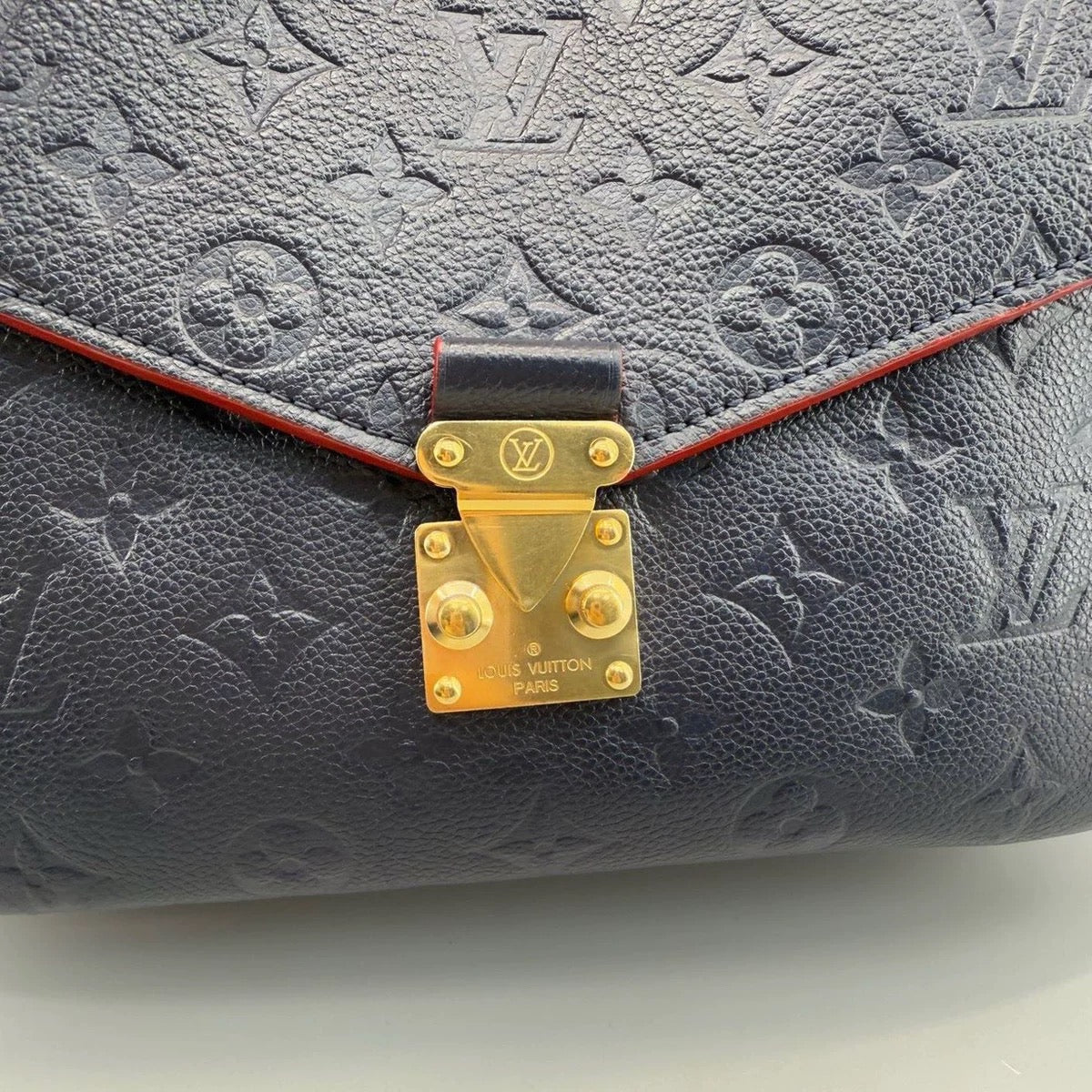 PRE-ORDERED Preloved Louis Vuitton Navy Blue/Red Monogram Empreinte Leather Pochette Metis DU3158