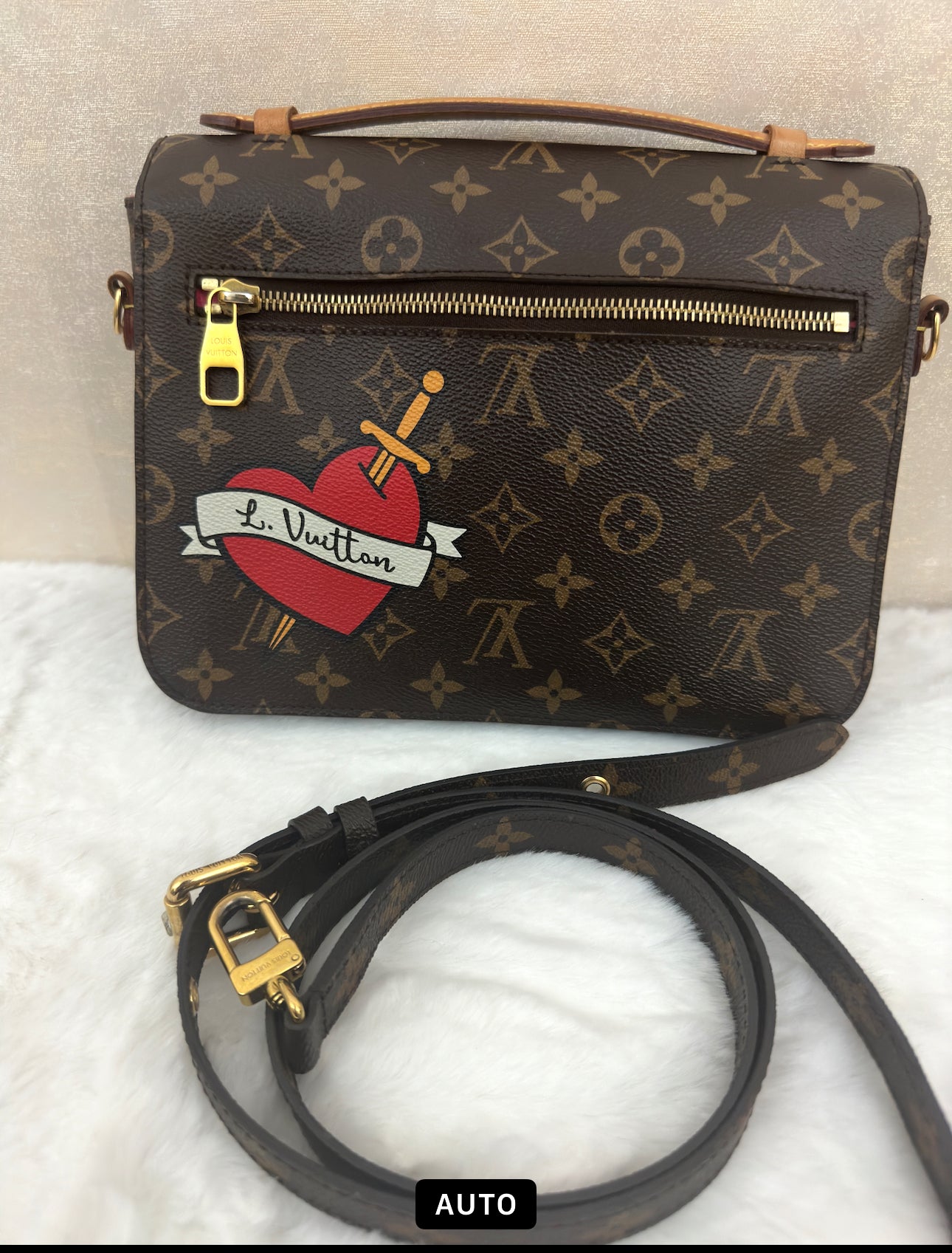 (PRELOVED LIMITED EDITION Louis Vuitton Monogram Pochette Metis AR3128 CONSIGNMENT