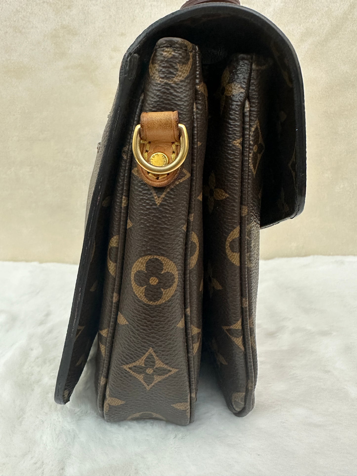 (PRELOVED LIMITED EDITION Louis Vuitton Monogram Pochette Metis AR3128 CONSIGNMENT