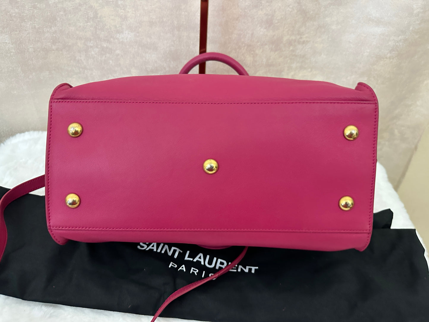 (Consignment) PRELOVED YSL Saint Laurent Paris Hot Pink Small. Anas Chyc Leather 311210 527411