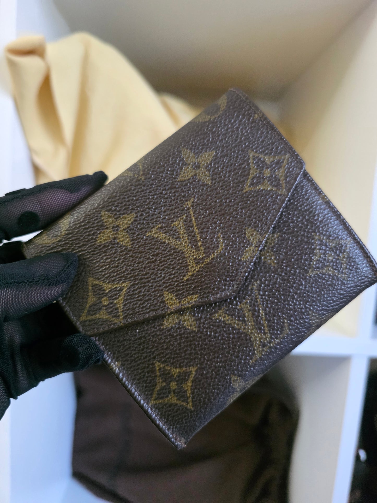 Prelover Louis Vuitton Monogram Elise compact wallet