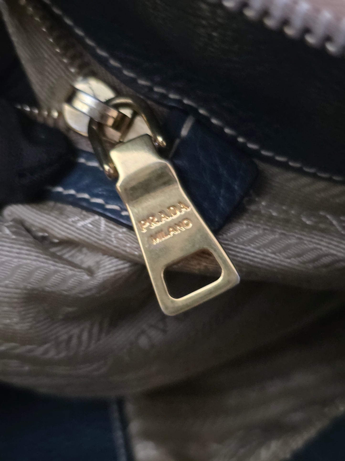 PRELOVED Prada Vitello Navy Blue 164