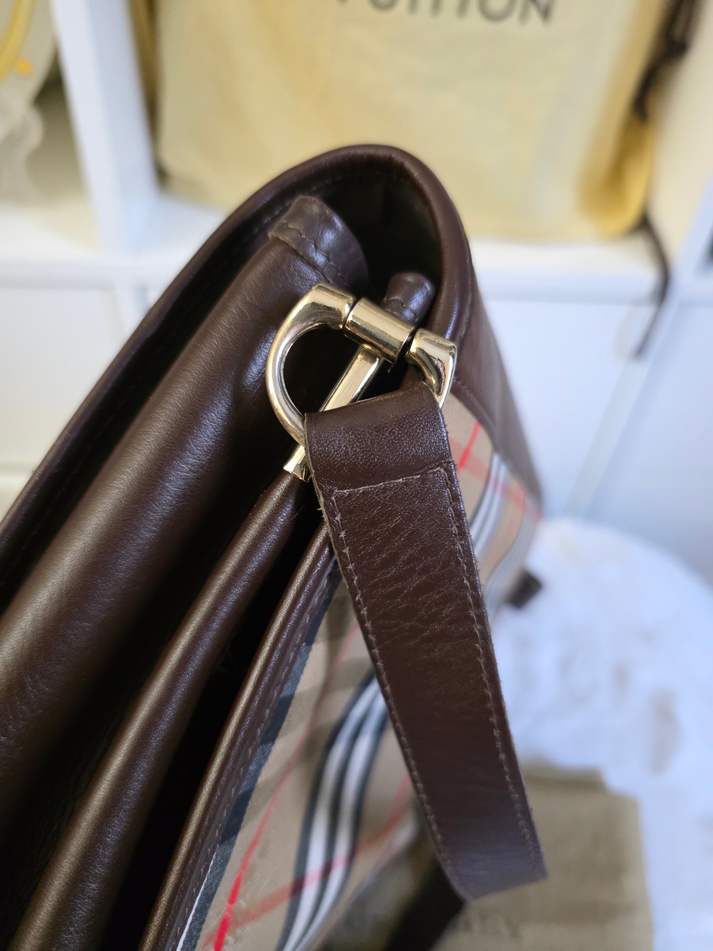 PRELOVED Vintage Burberry Haycheck Cross body bag