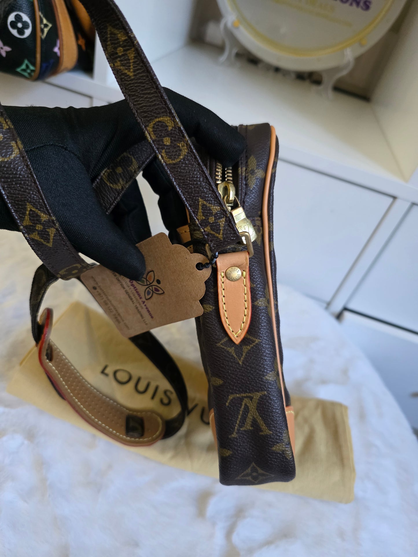 (Consignment) Preloved Louis Vuitton Monogram DANUBE AR002Q