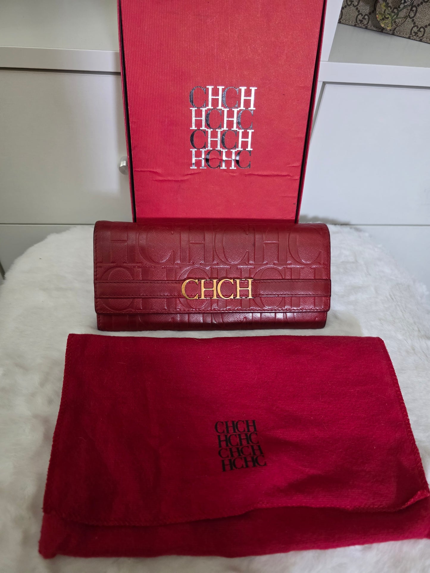 Preloved Carolina Herrera Red wallet <consignment>