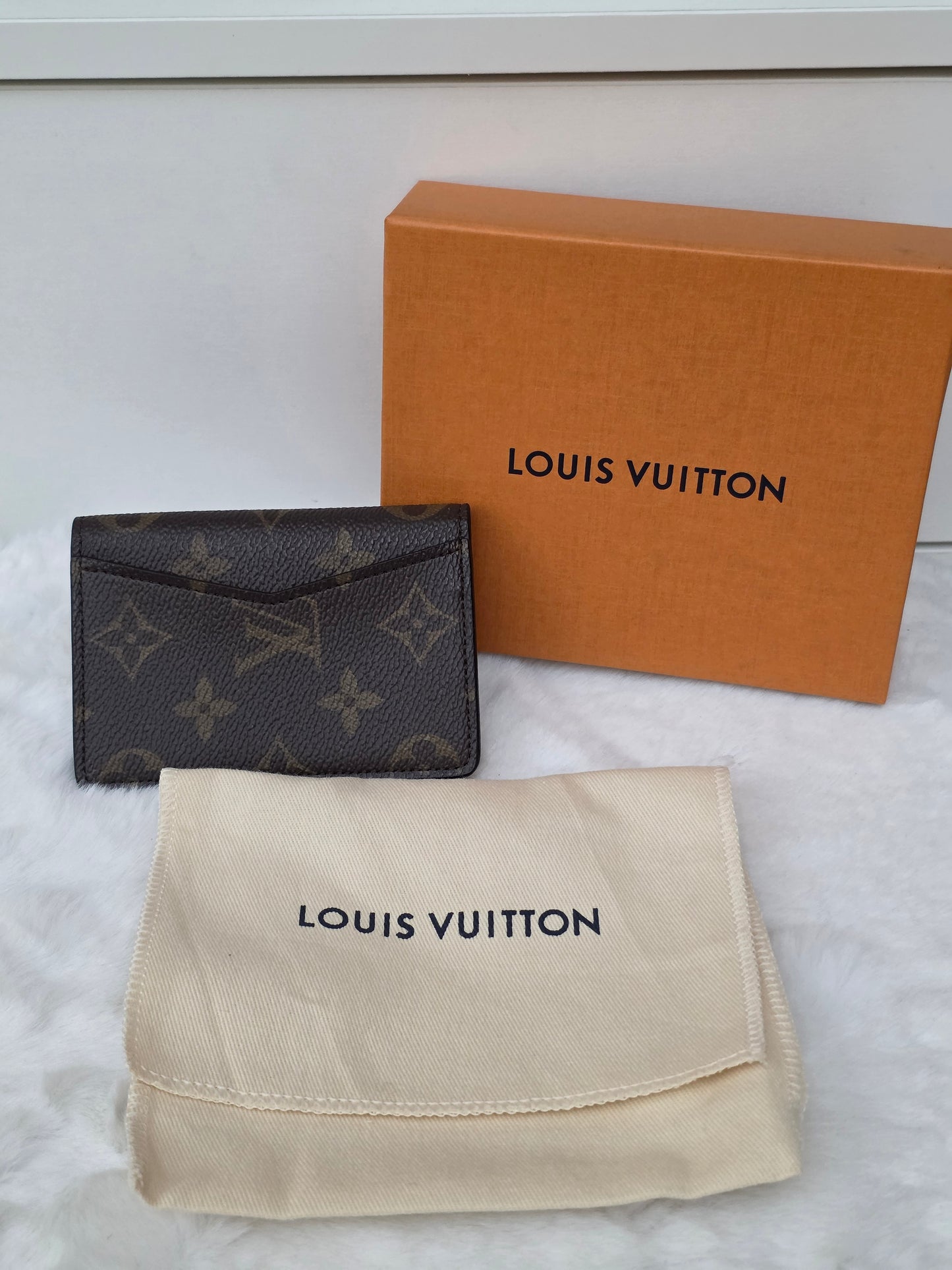 Brand New Louis Vuitton Monogram card case bifold