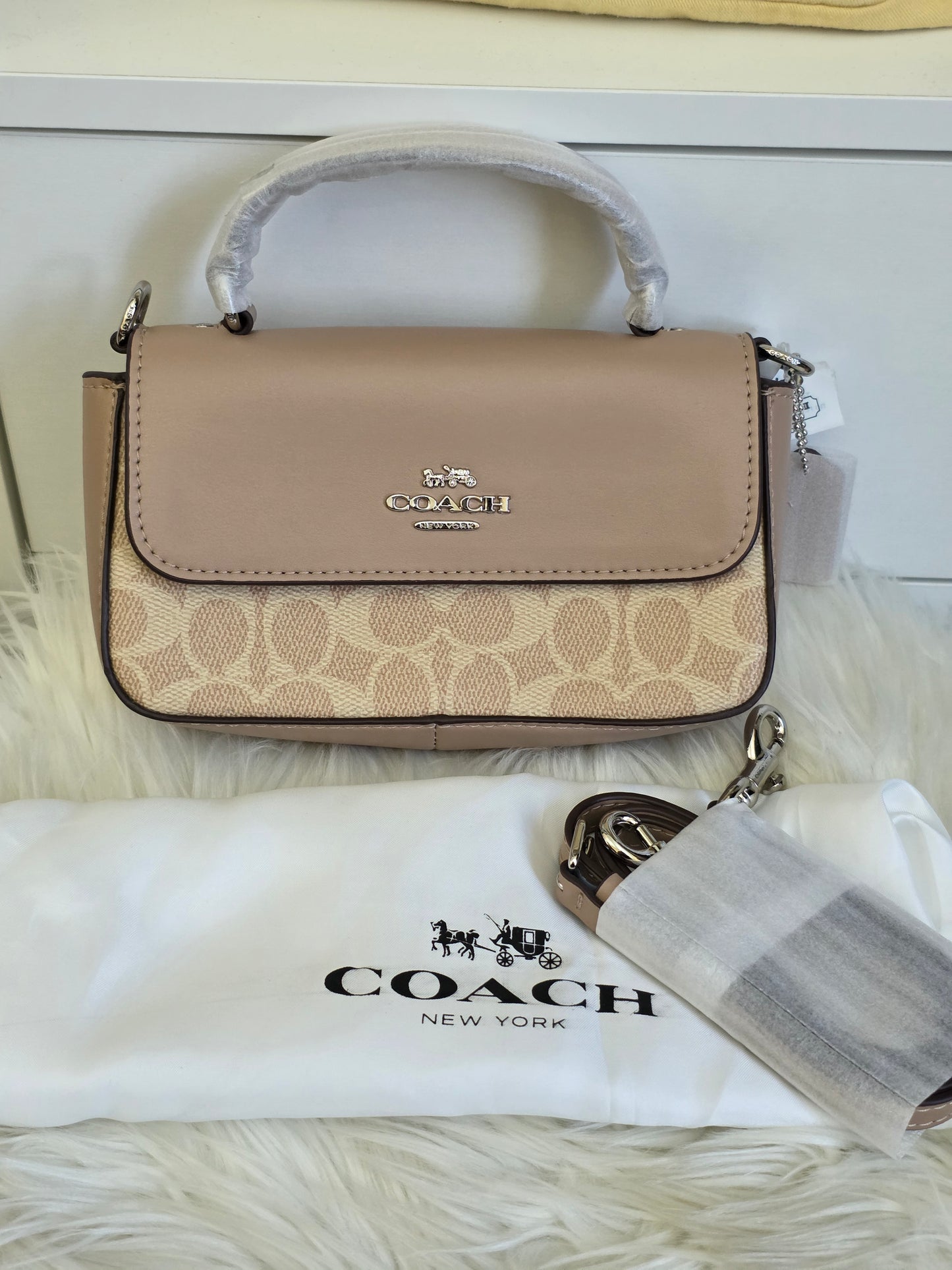 NEW COACH MINI JOSIE TOP HANDLE BAG