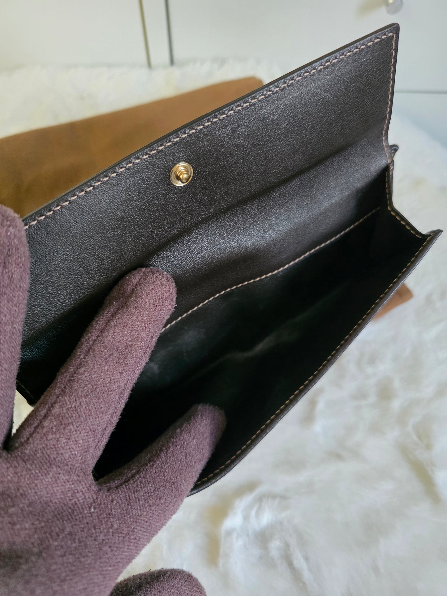 PRELOVED  Gucci GG Supreme Heart continental with dustbag
