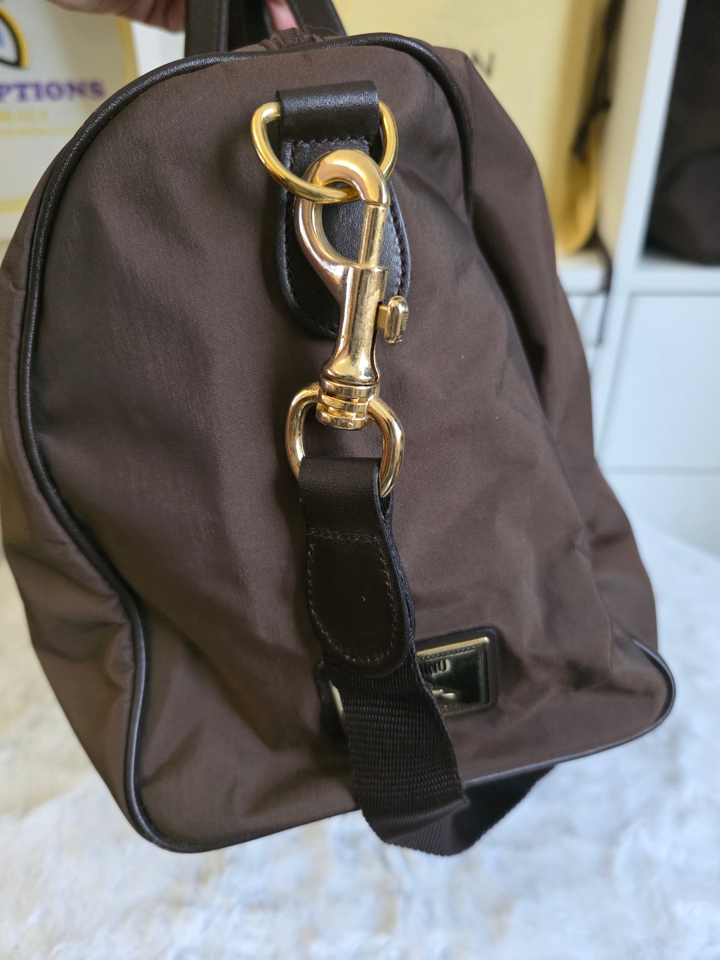 PRELOVED and in GOOD CONDITION MOSCHINO VINTAGE REDWALL BOSTON BAG
% šØšššššššc Preloved š©·