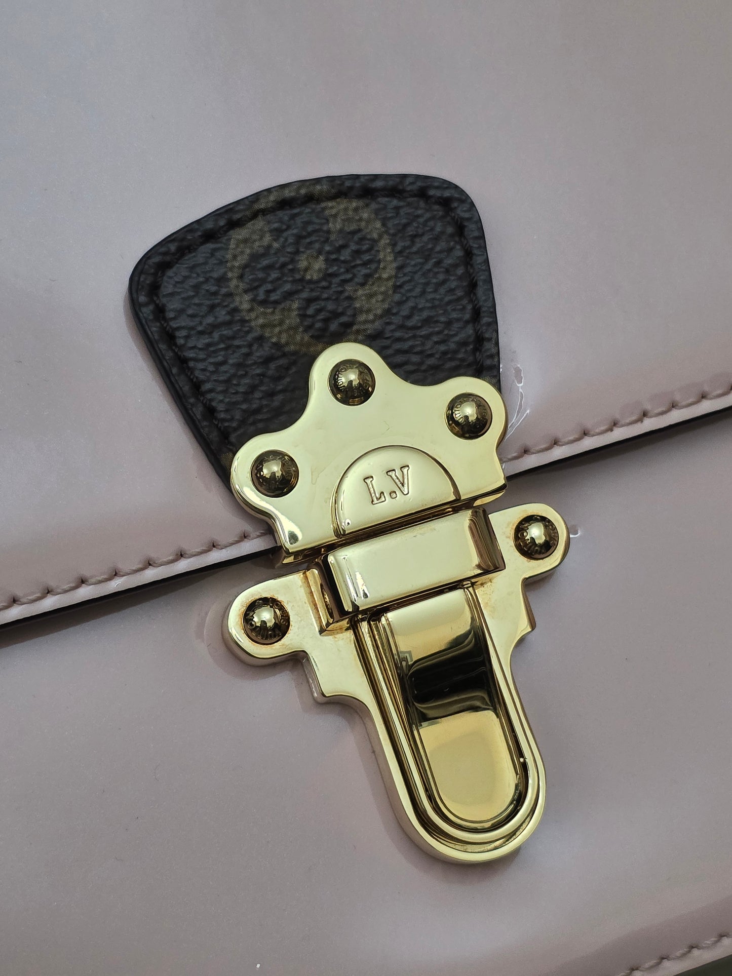 PRELOVED Louis Vuitton Vernis Miroir Cherrywood BB