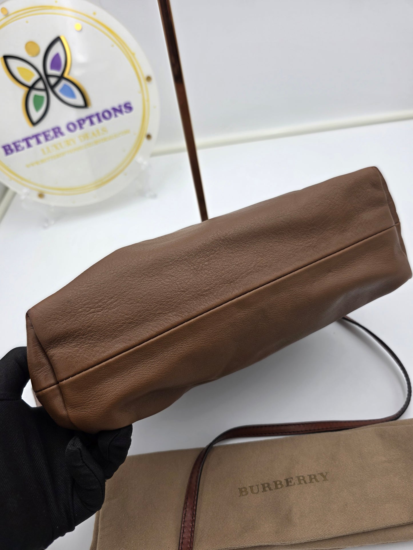 Preloved Burberry Little Crush lock it