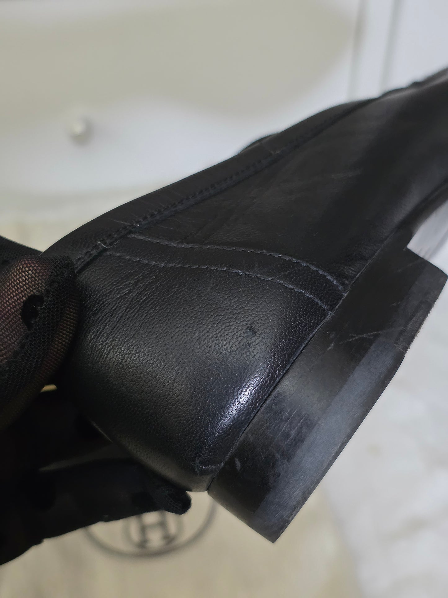 Preloved Hermes Black Paris Loafers size 38 <consignment>