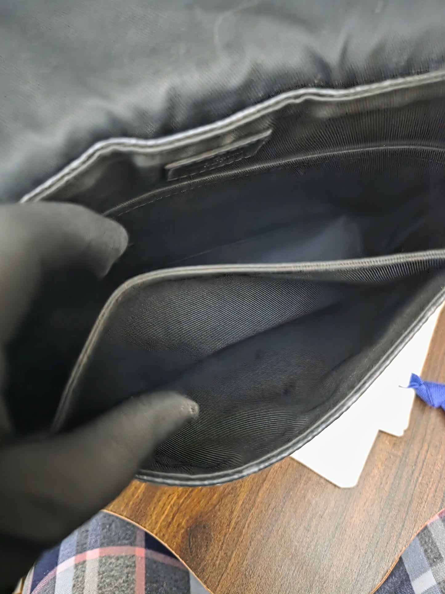 Louis Vuitton DISTRICT MM MESSENGER BAG CA3179