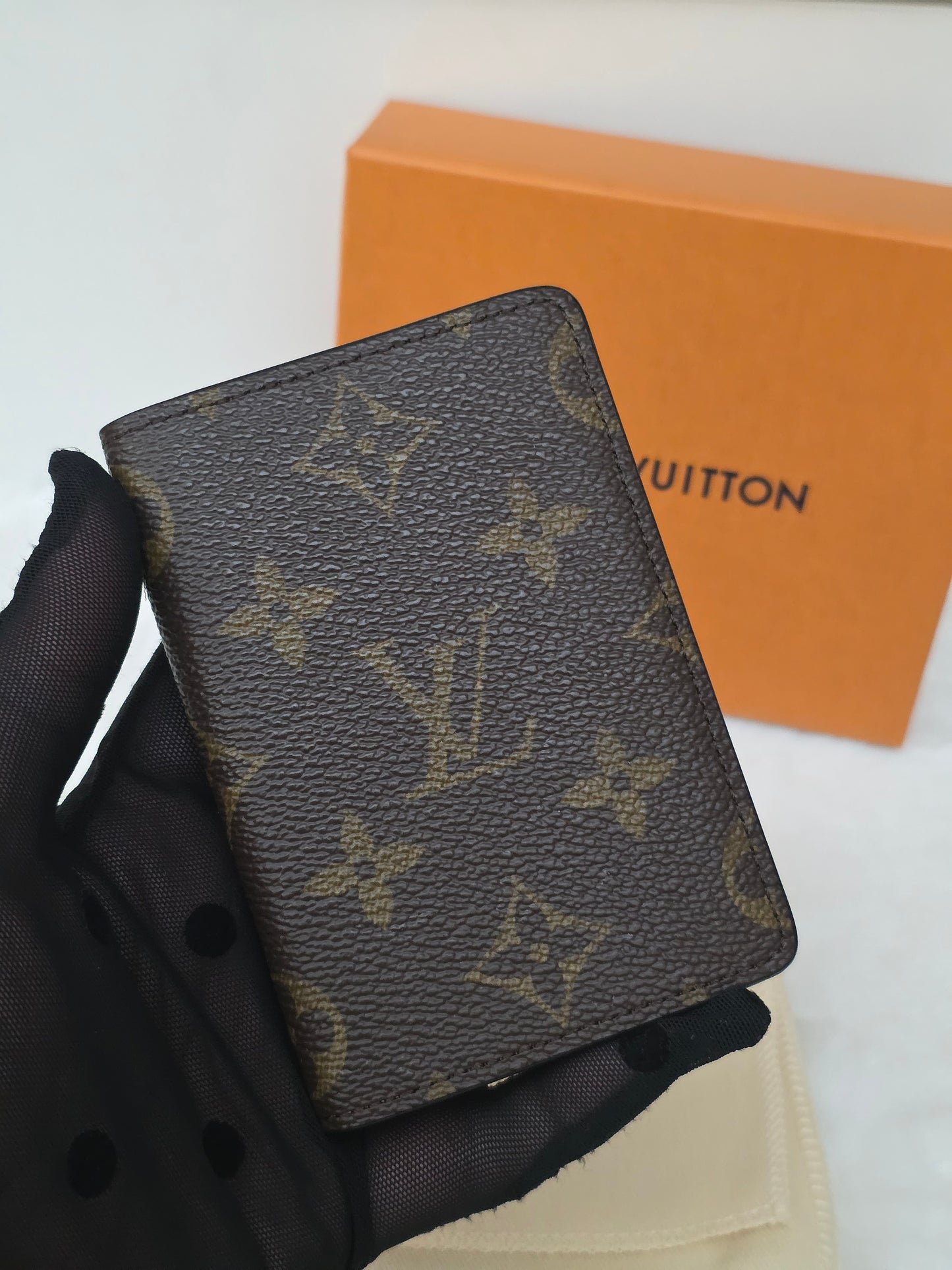 Brand New Louis Vuitton Monogram card case bifold