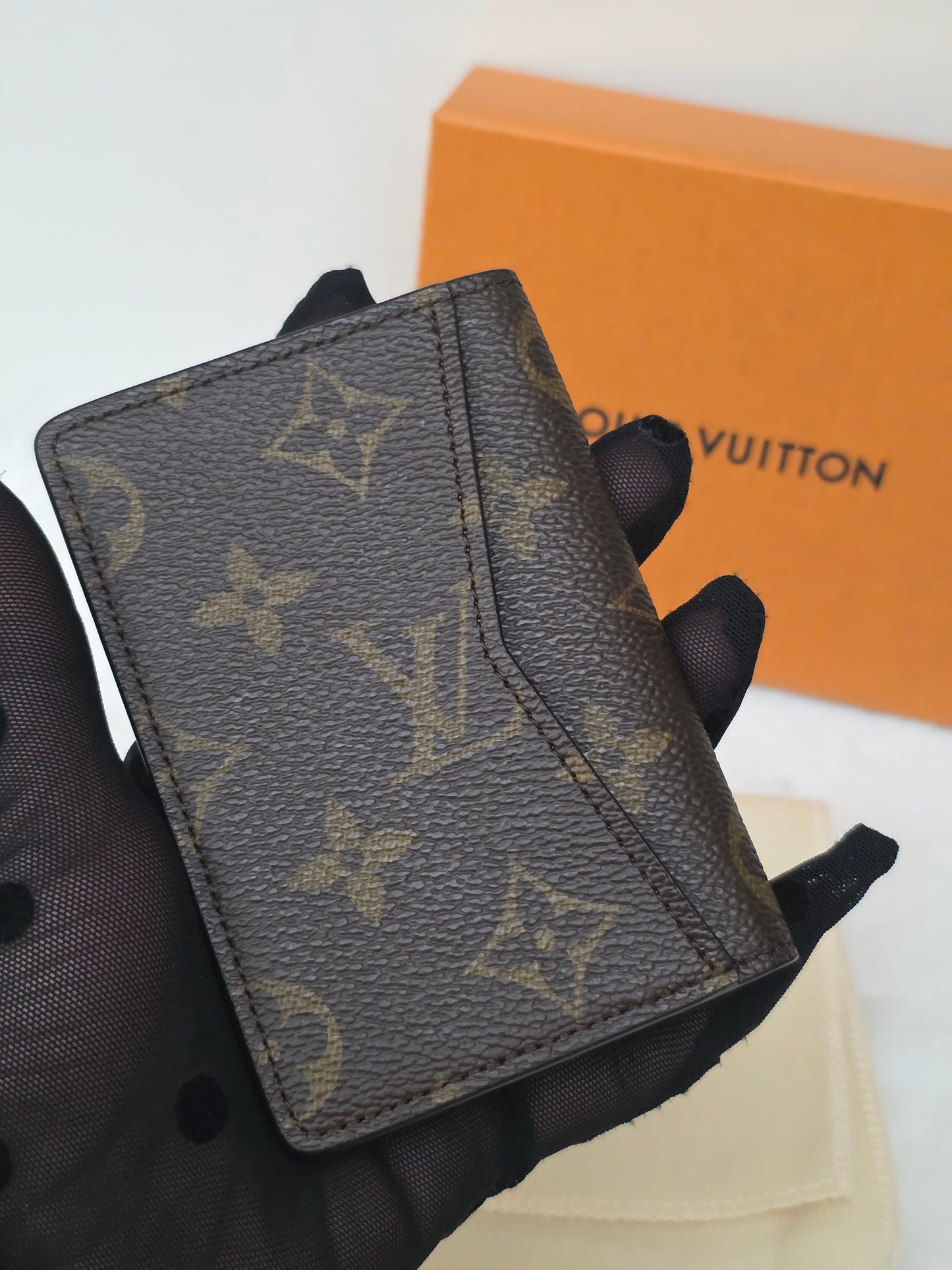 Brand New Louis Vuitton Monogram card case bifold