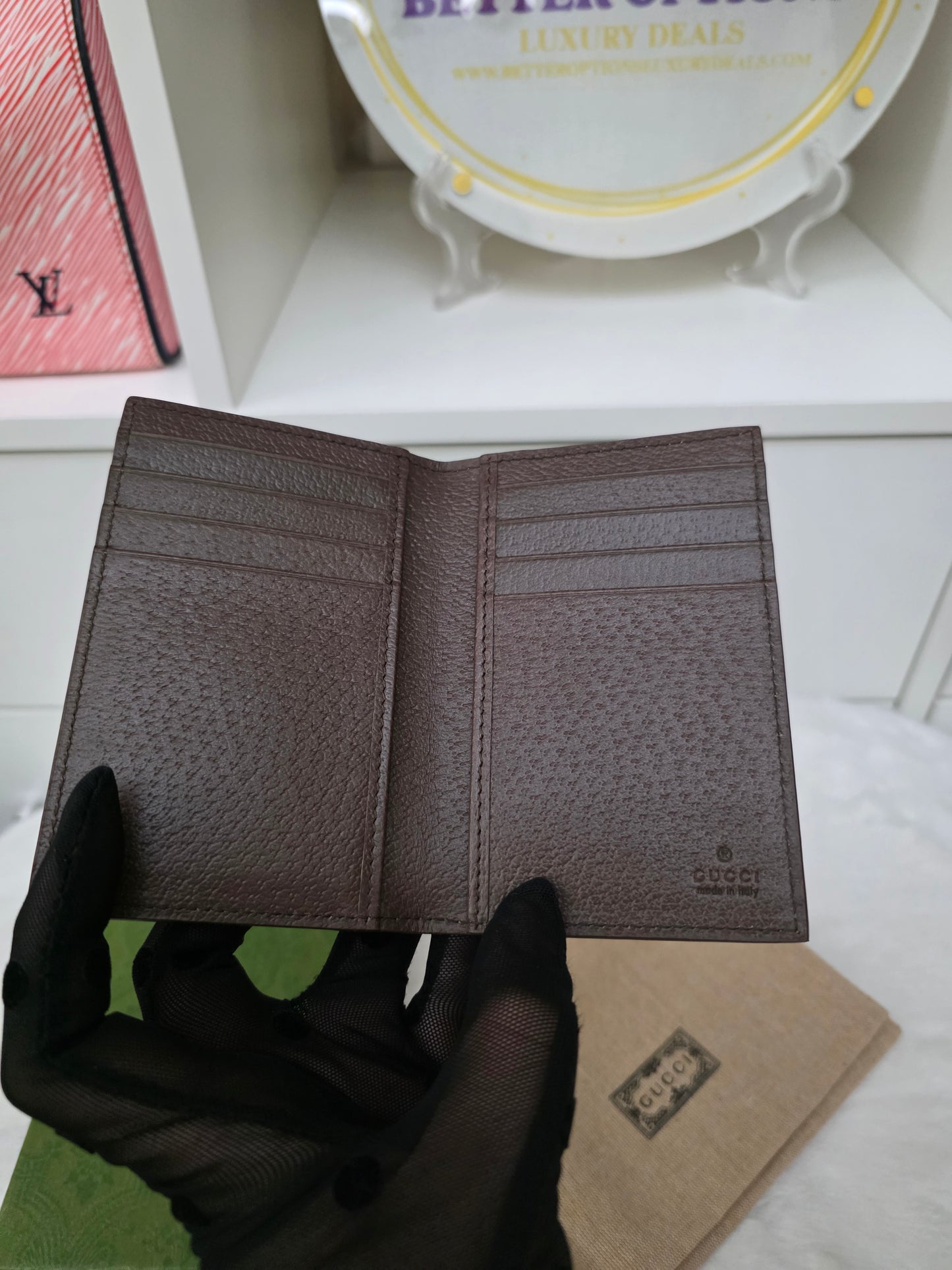 BRAND NEW GUCCI CARD CASE <CONSIGNMENT>