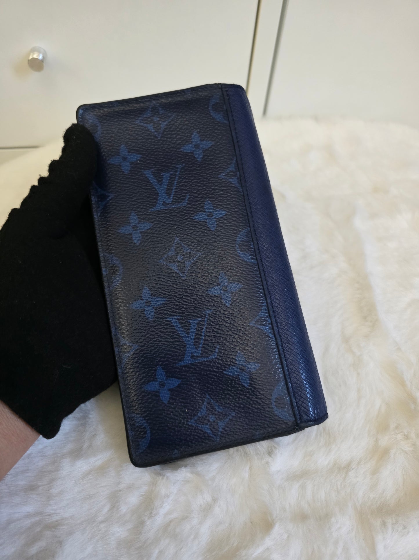 Preloved Louis Vuitton Bifold Brazza wallet blue