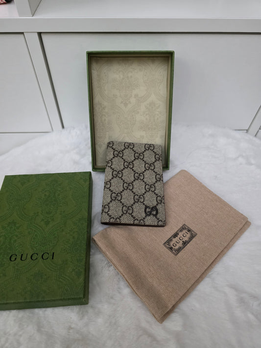 BRAND NEW GUCCI CARD CASE <CONSIGNMENT>