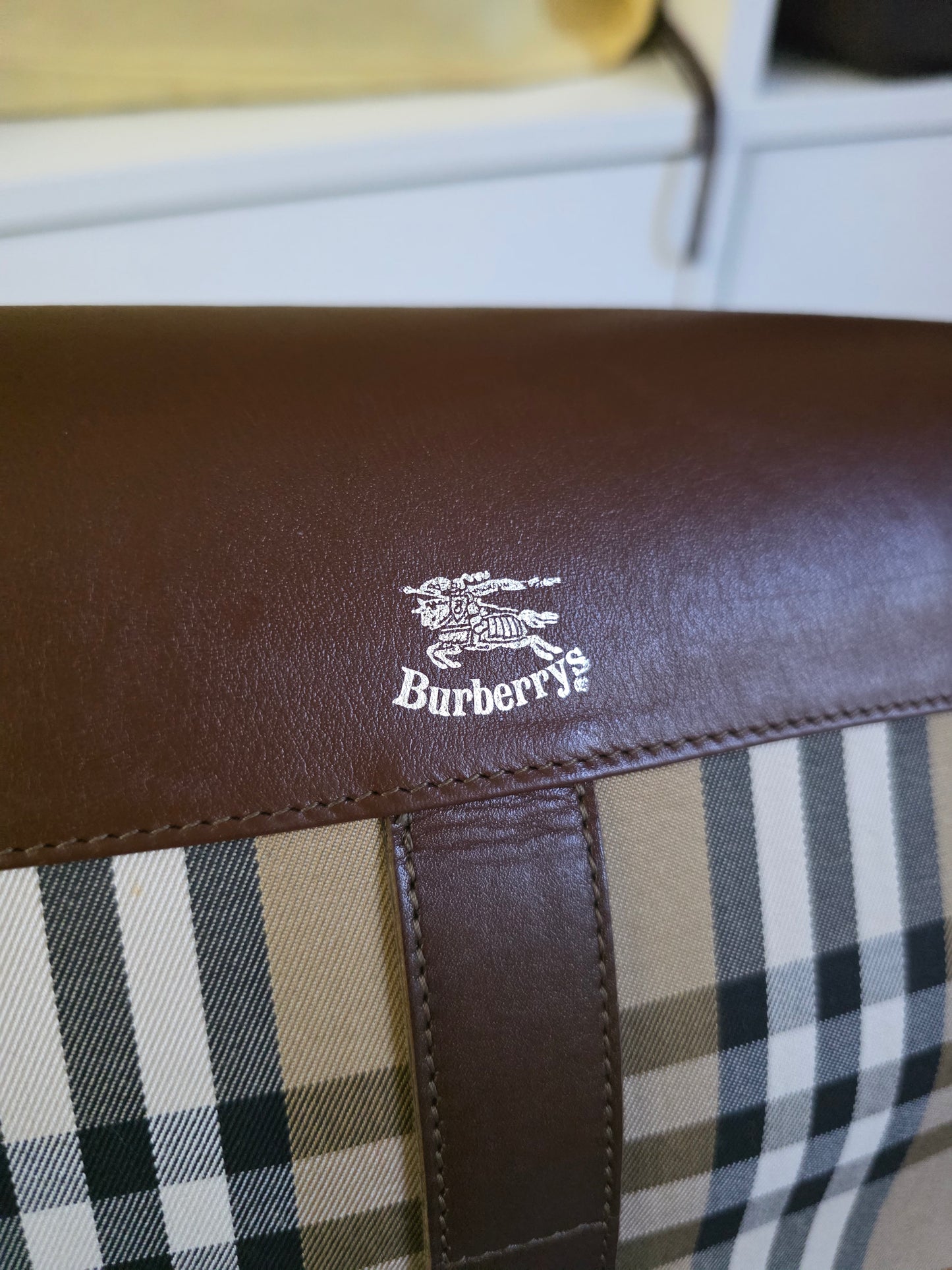 PRELOVED Vintage Burberry Haycheck Cross body bag