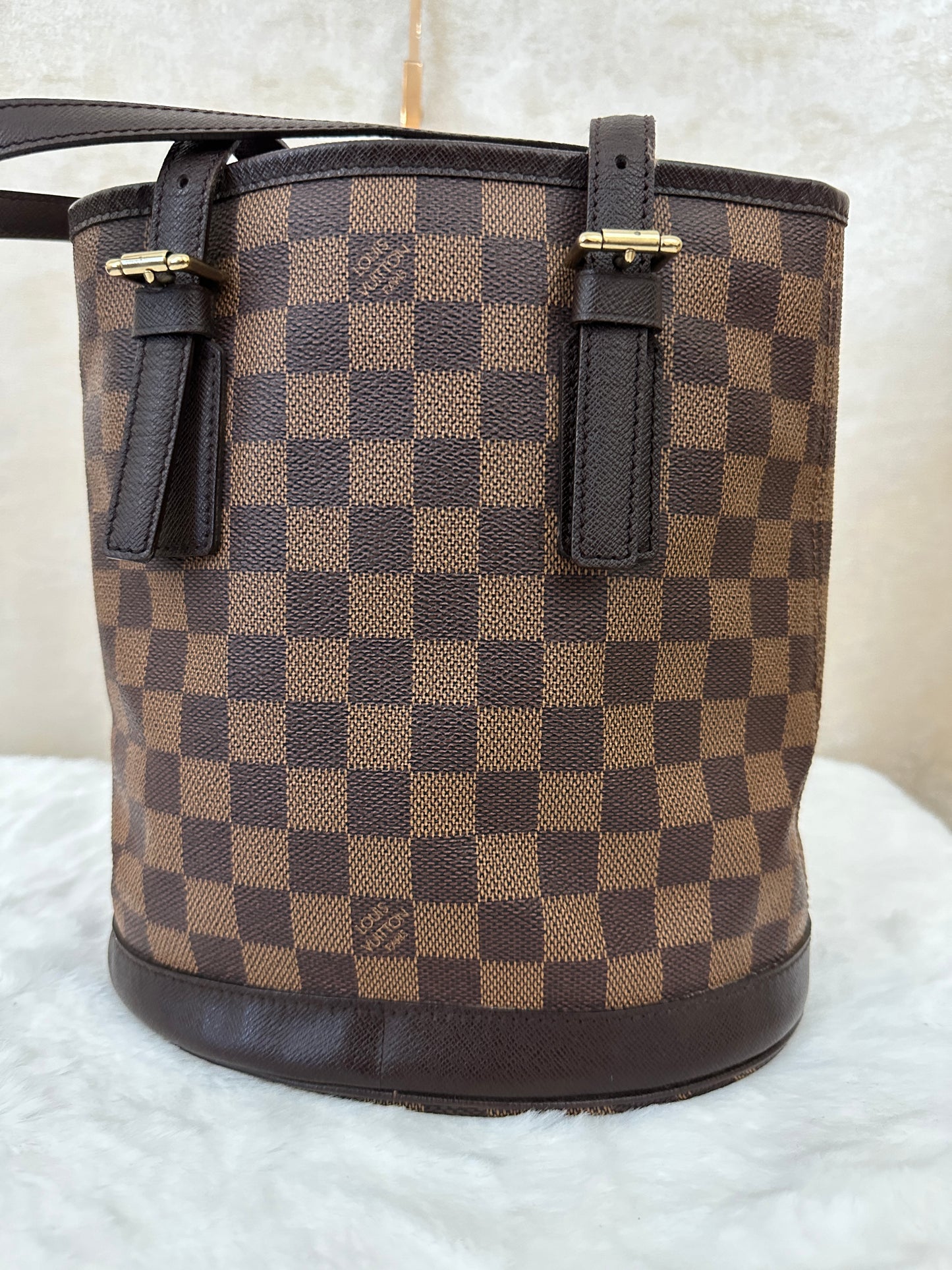 PRELOVED Louis Vuitton Damier Ebene MARAIS BUCKET PM AR0958