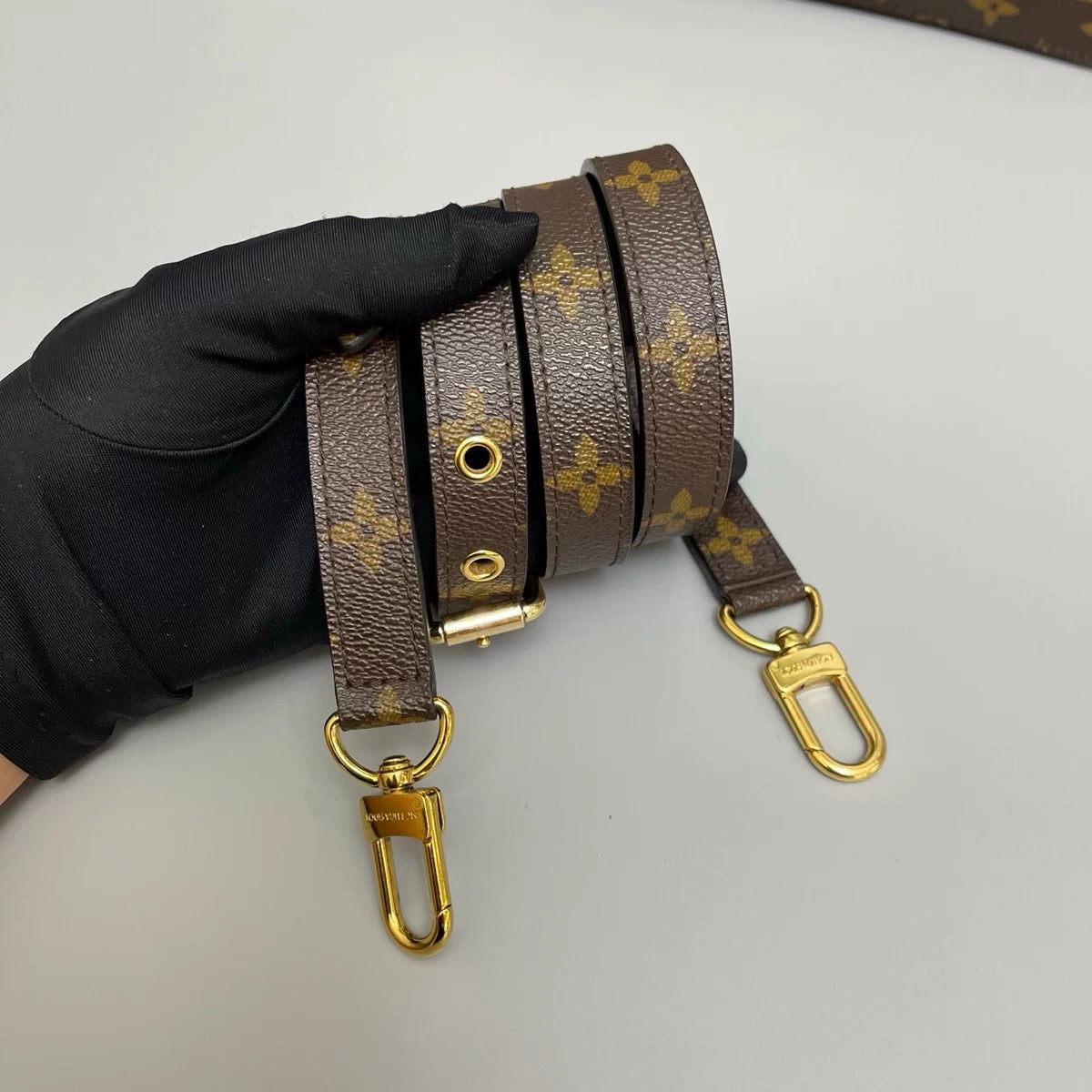PRELOVED Louis Vuitton Monogram Metis Pochette DR4116