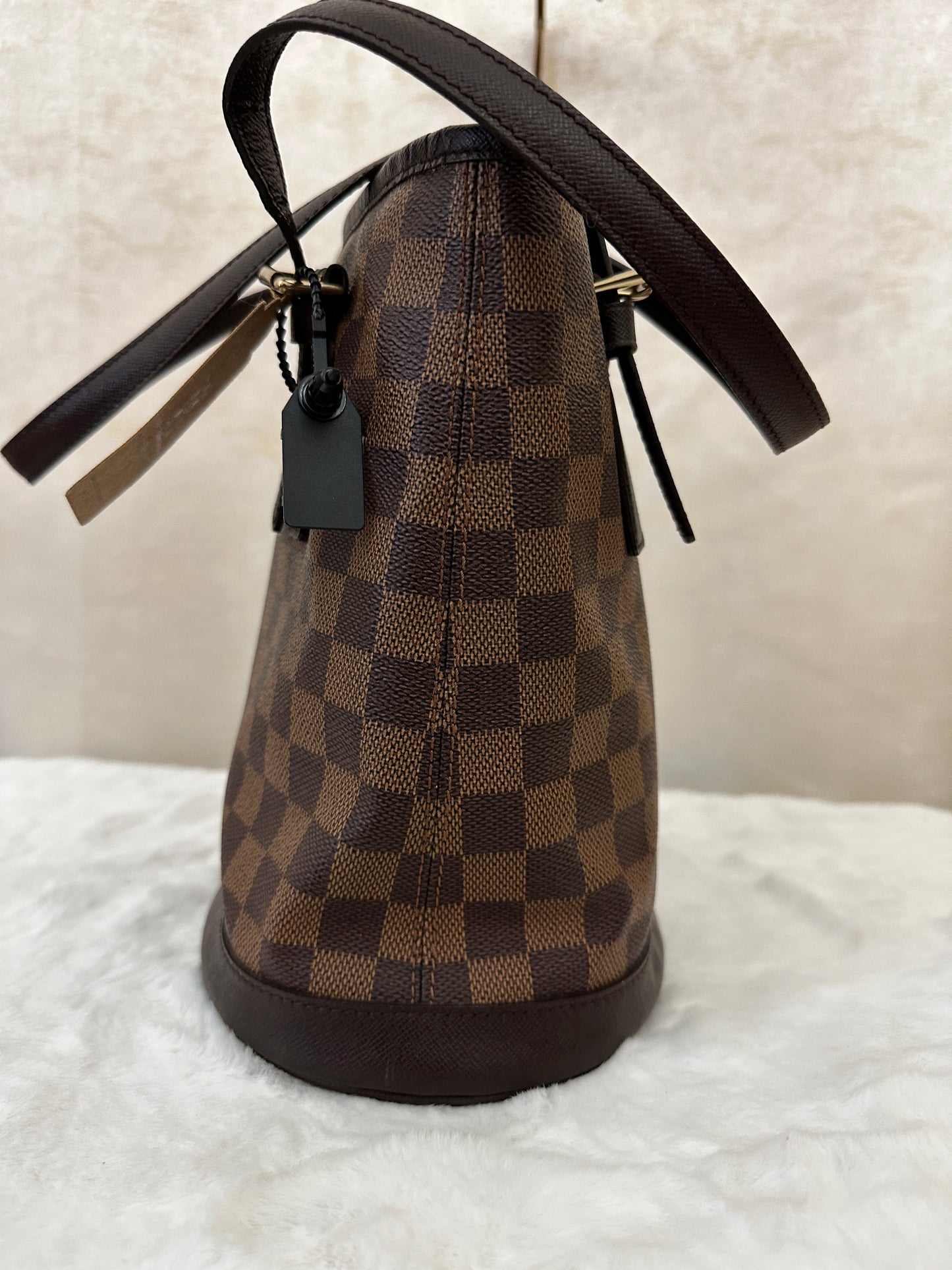 PRELOVED Louis Vuitton Damier Ebene MARAIS BUCKET PM AR0958