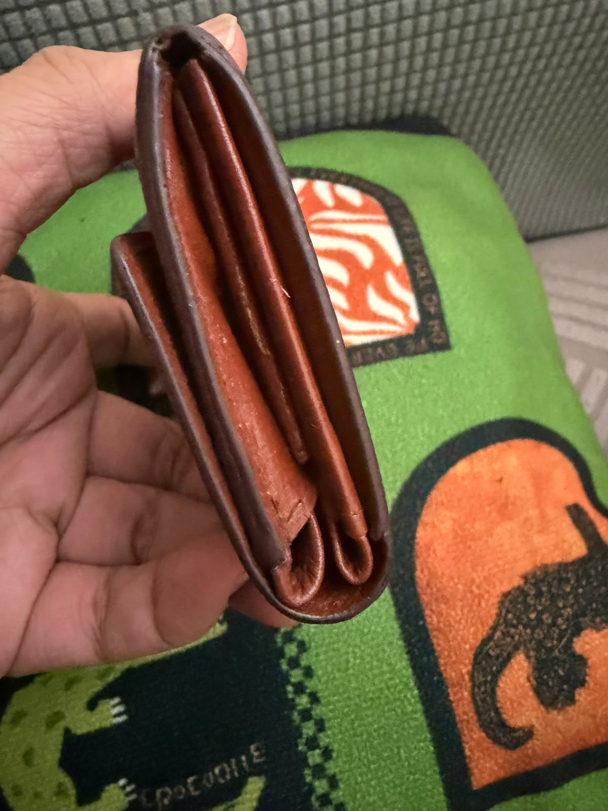 pre owned Louis Vuitton MICROWALLET MI0995
