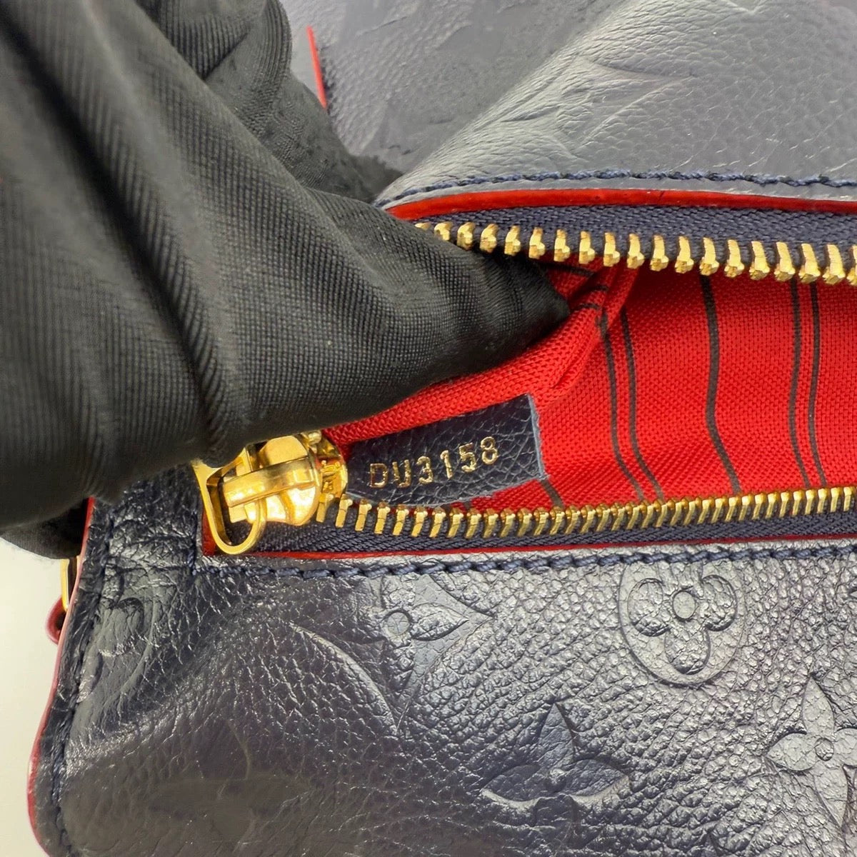 PRE-ORDERED Preloved Louis Vuitton Navy Blue/Red Monogram Empreinte Leather Pochette Metis  DU3158