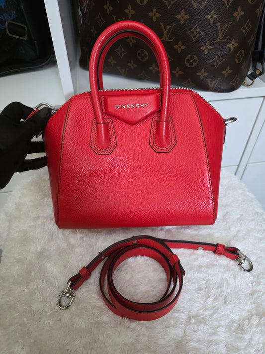 Preloved Givenchy Antigiona
