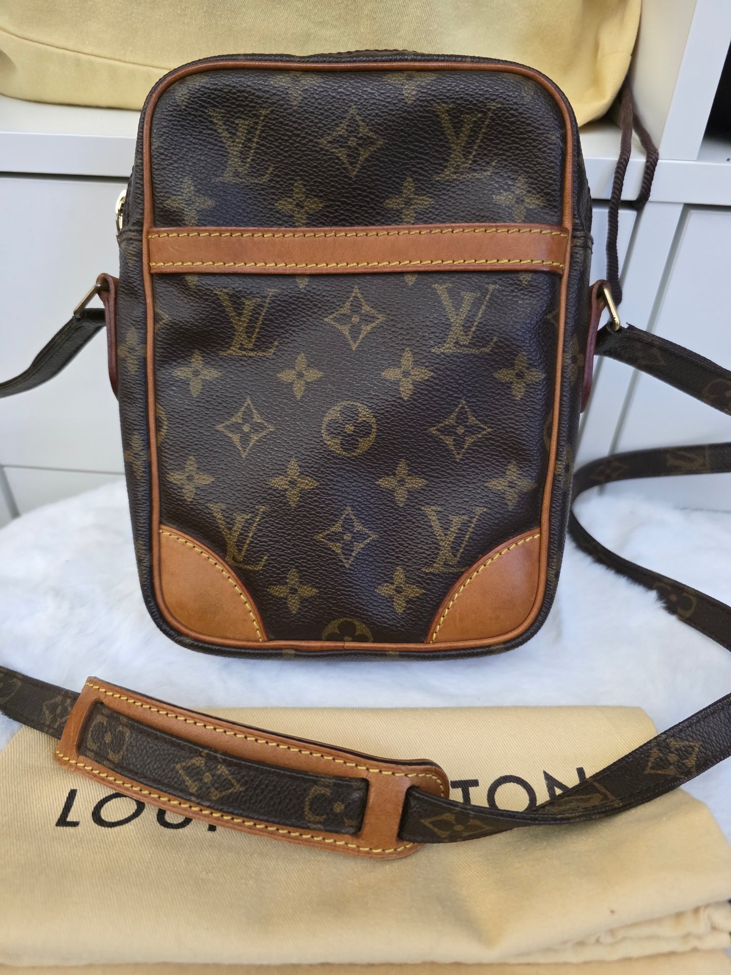 PRELOVED Louis Vuitton Monogram DANUBE Ar0060