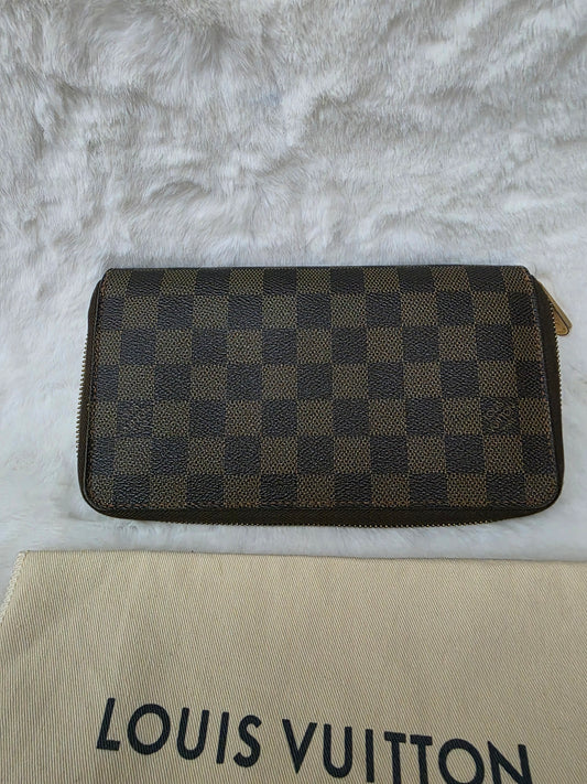 Preloved Louis Vuitto Damier Zippy organizer VI1006