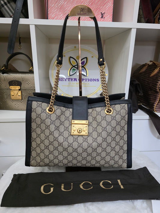 Pre-Owned Gucci GG Supreme MEDIUM 32 cm Padlock Shoulder Bag