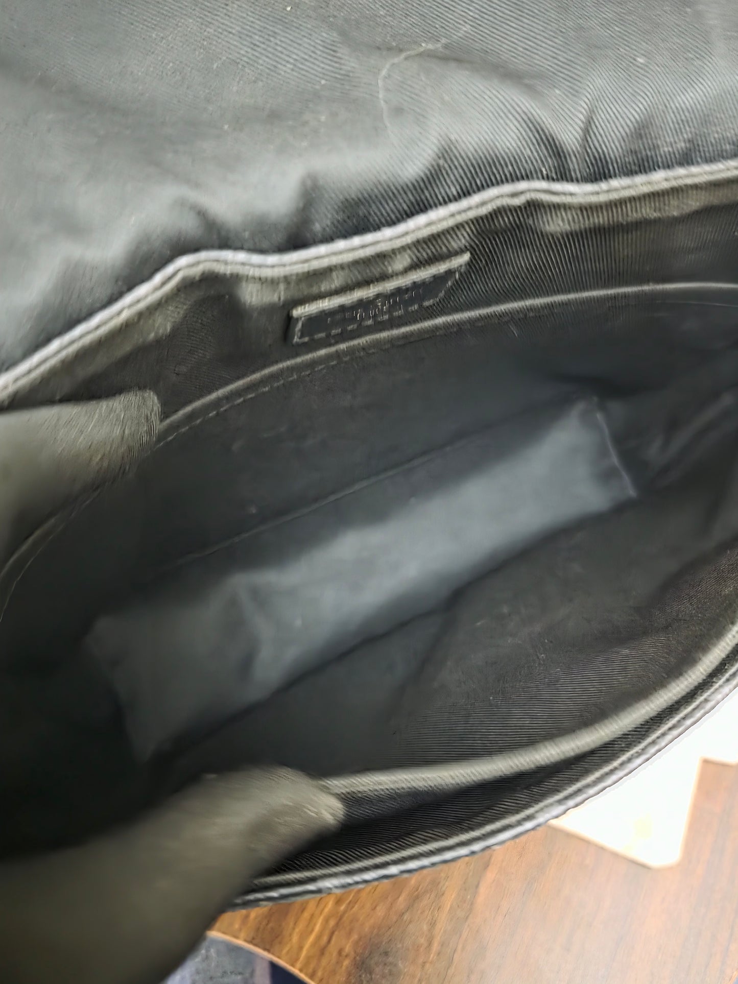 Louis Vuitton DISTRICT MM MESSENGER BAG CA3179