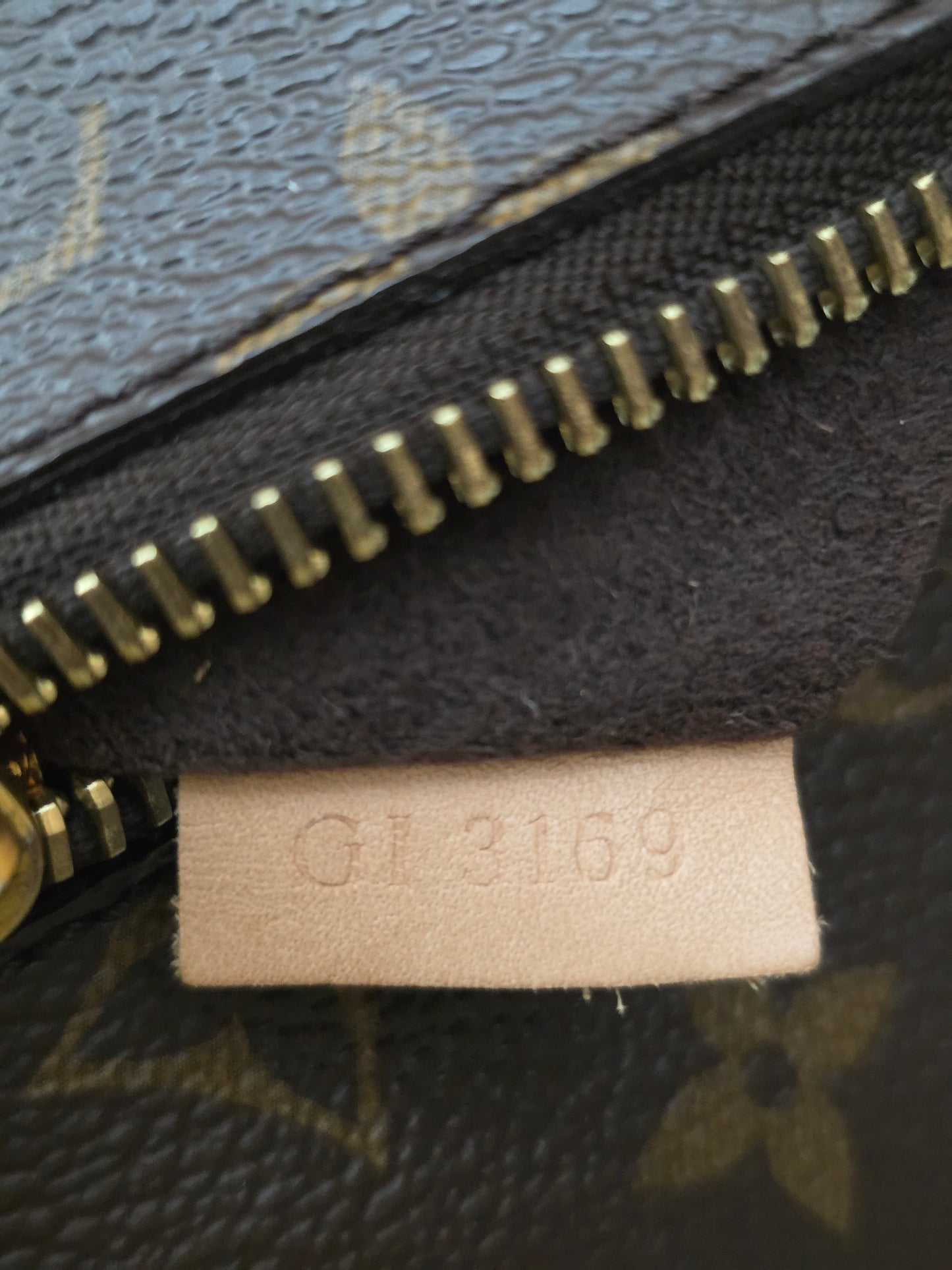 PRELOVED Louis Vuitton Monogram Pochette Metis GI3169