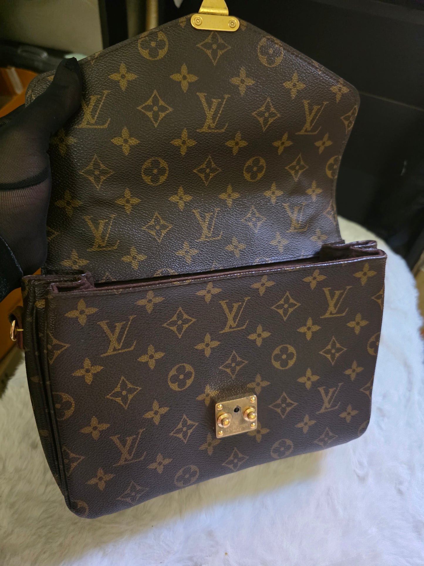 Preloved Louis Vuitton Metis Pochette Monogram DR1176