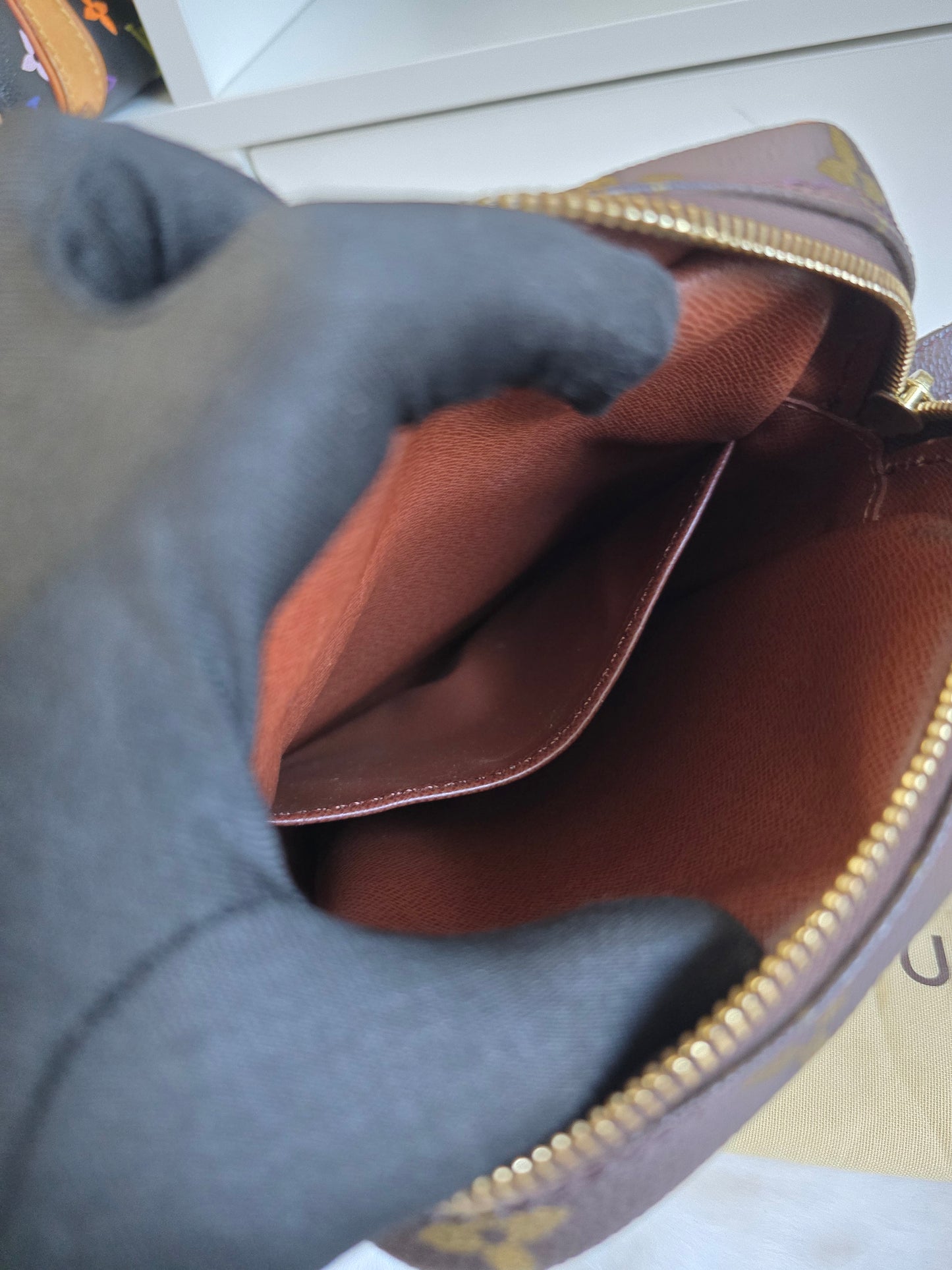 (Consignment) Preloved Louis Vuitton Monogram DANUBE AR002Q