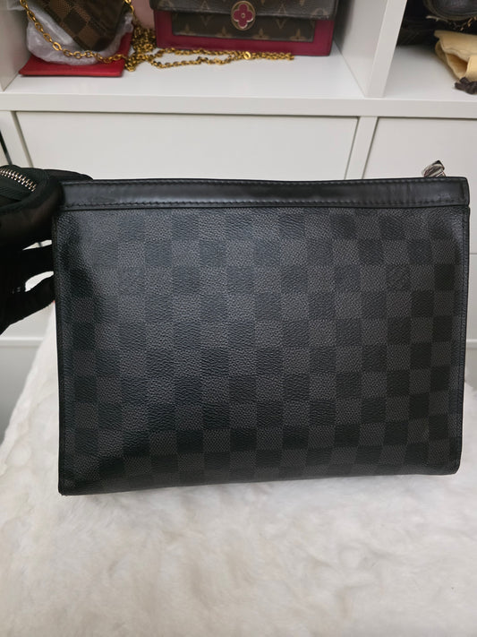 PRELOVED Louis Vuitton Damier Graphite Pochette Voyage Sp0148