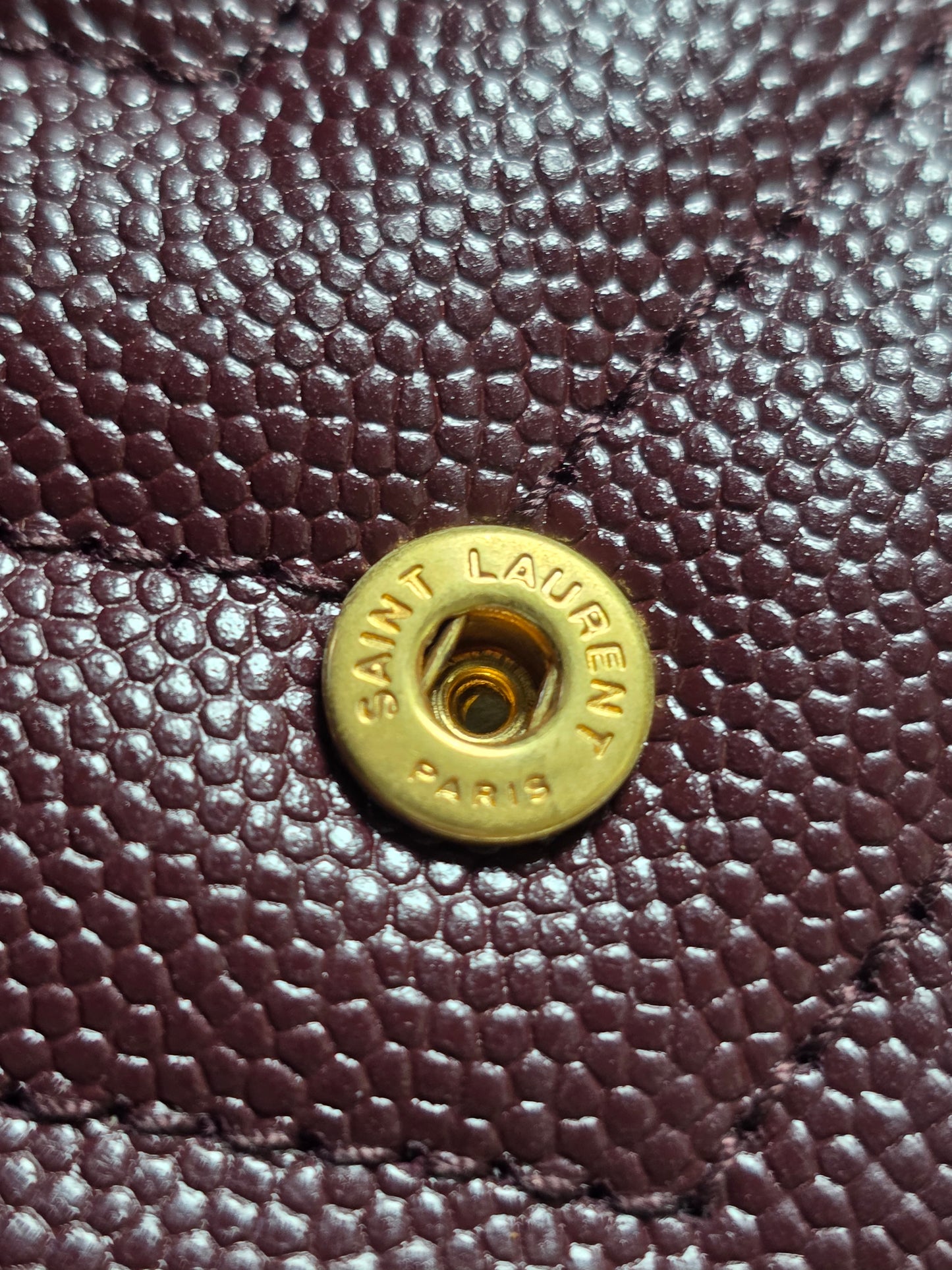 preloved CASSANDRE wallet in GRAIN DE POUDRE leather
ROUGE CABERNET