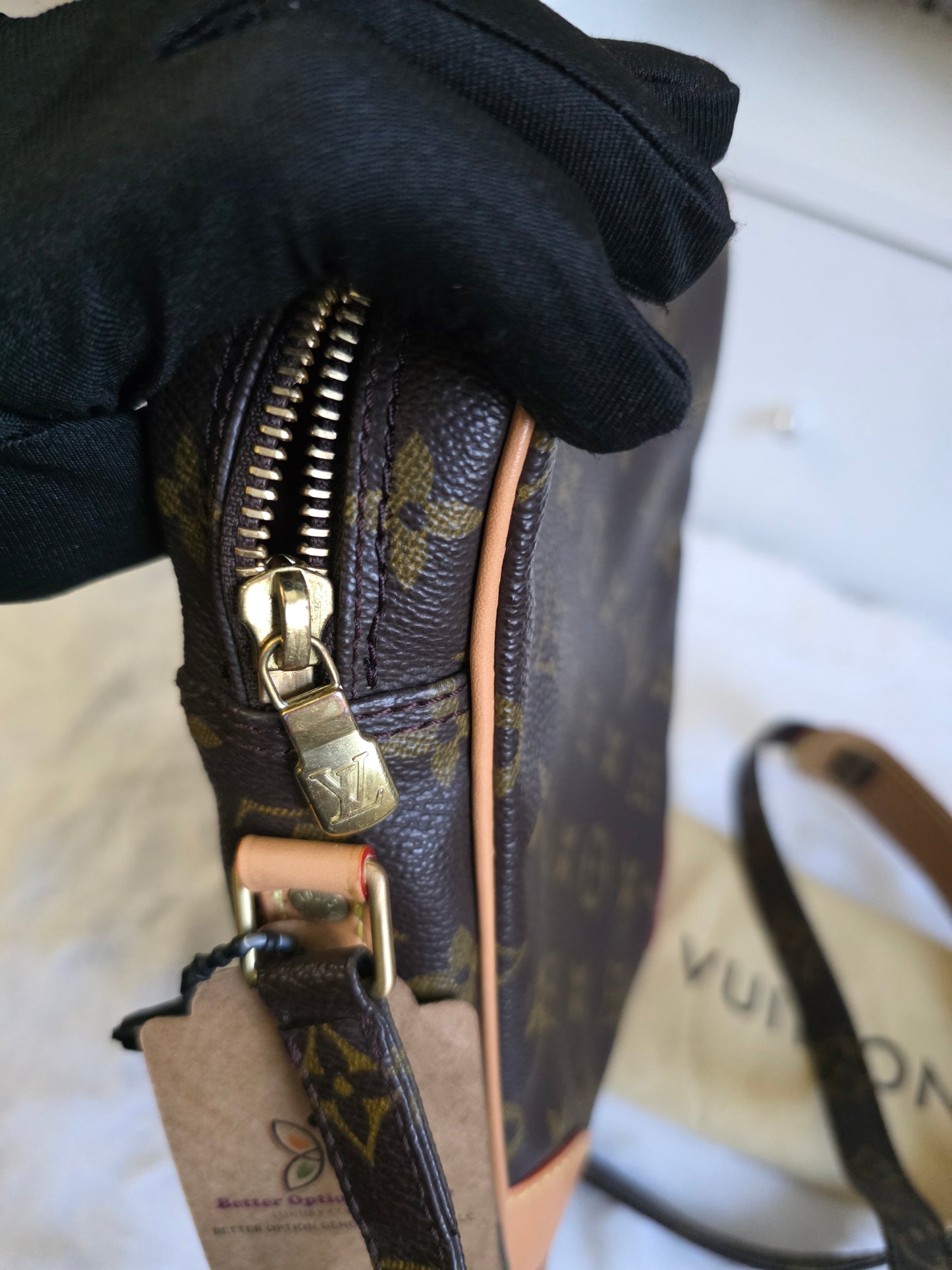 (Consignment) Preloved Louis Vuitton Monogram DANUBE AR002Q