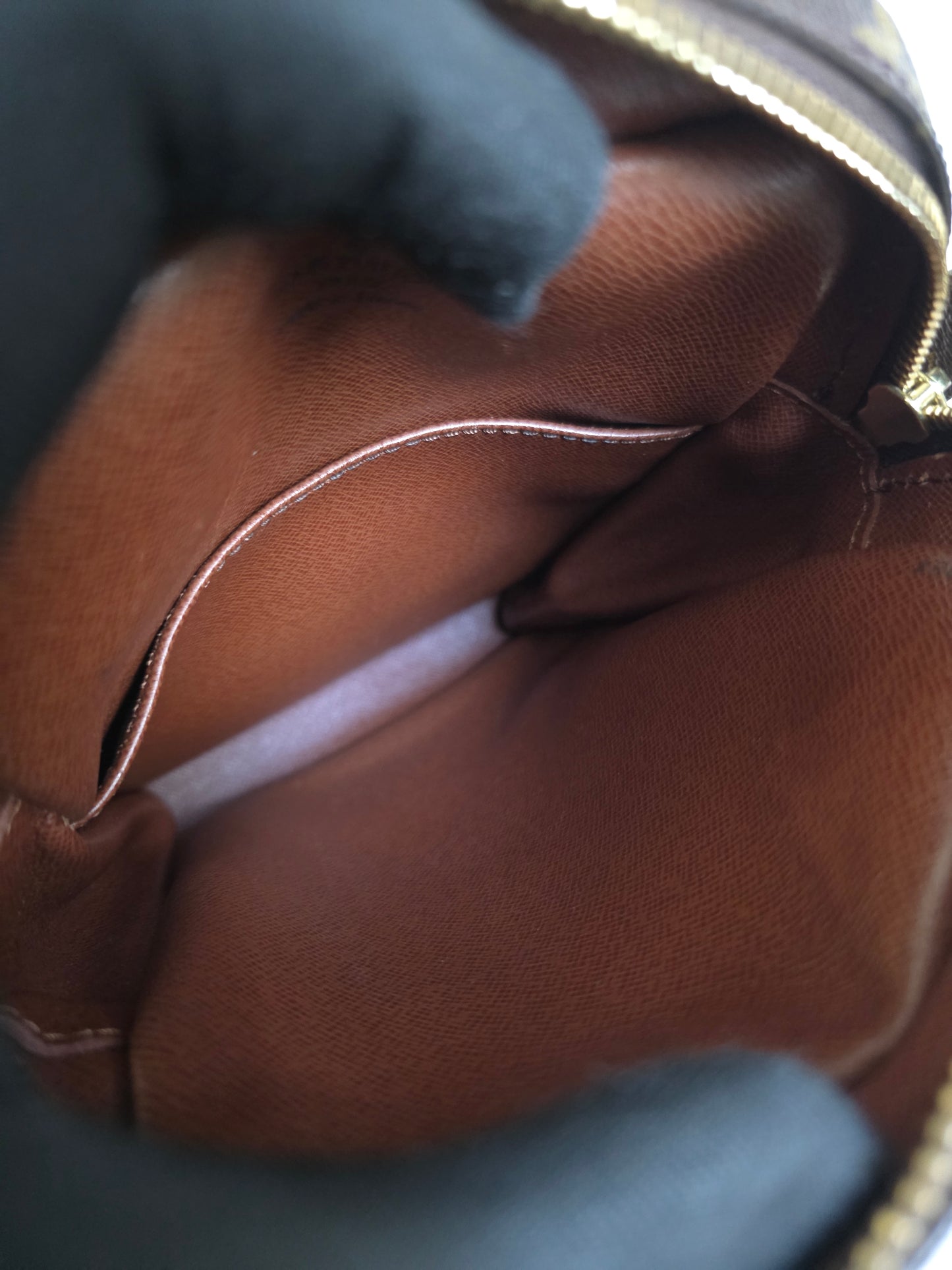 (Consignment) Preloved Louis Vuitton Monogram DANUBE AR002Q