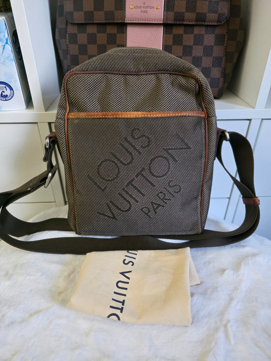 PRELOVED Louis Vuitton Geant Citadine